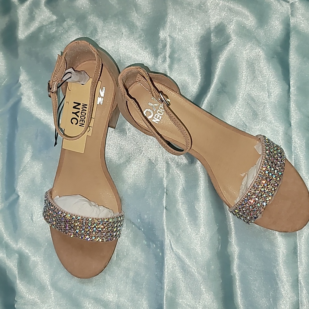 Women's MADDEN NYC 8 1/2 sandals, heels, in nude or blush color.
